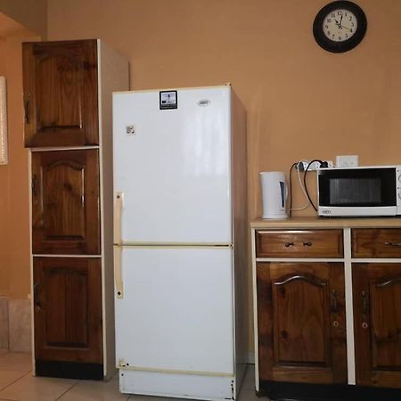 Skippers Backpackers Cc Walvis Bay Extérieur photo
