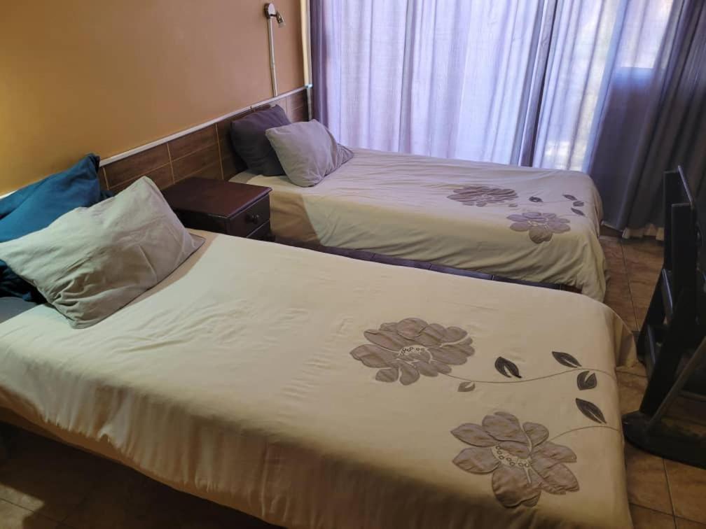 Skippers Backpackers Cc Walvis Bay Extérieur photo