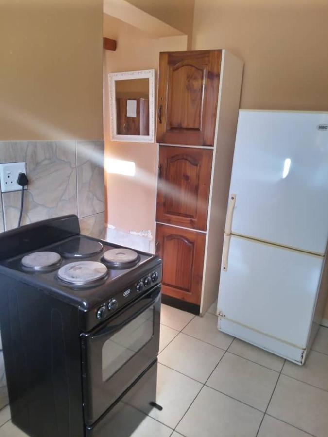 Skippers Backpackers Cc Walvis Bay Extérieur photo