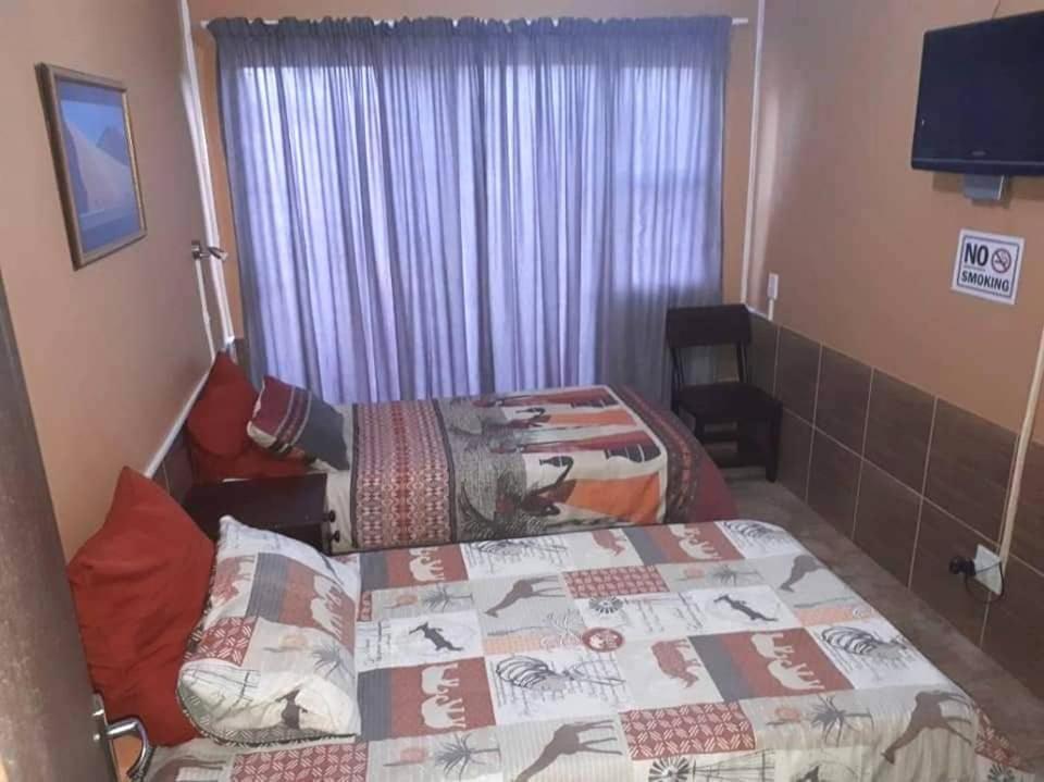 Skippers Backpackers Cc Walvis Bay Extérieur photo