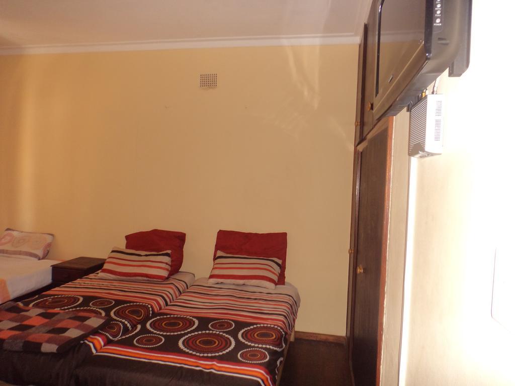 Skippers Backpackers Cc Walvis Bay Extérieur photo