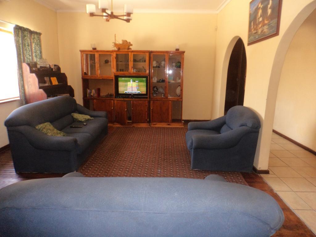 Skippers Backpackers Cc Walvis Bay Extérieur photo